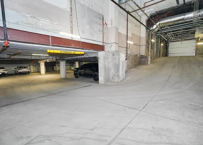 Mccormick Place: Spacious 3br Family Haven Apartment *